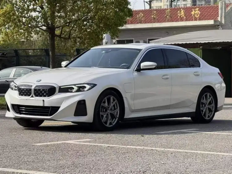 BMW i3 2022 eDrive 35 L