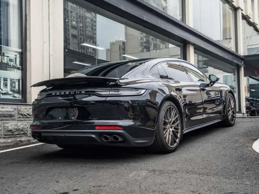 2022 Panamera 4 Executive Platinum Edition 2.9T