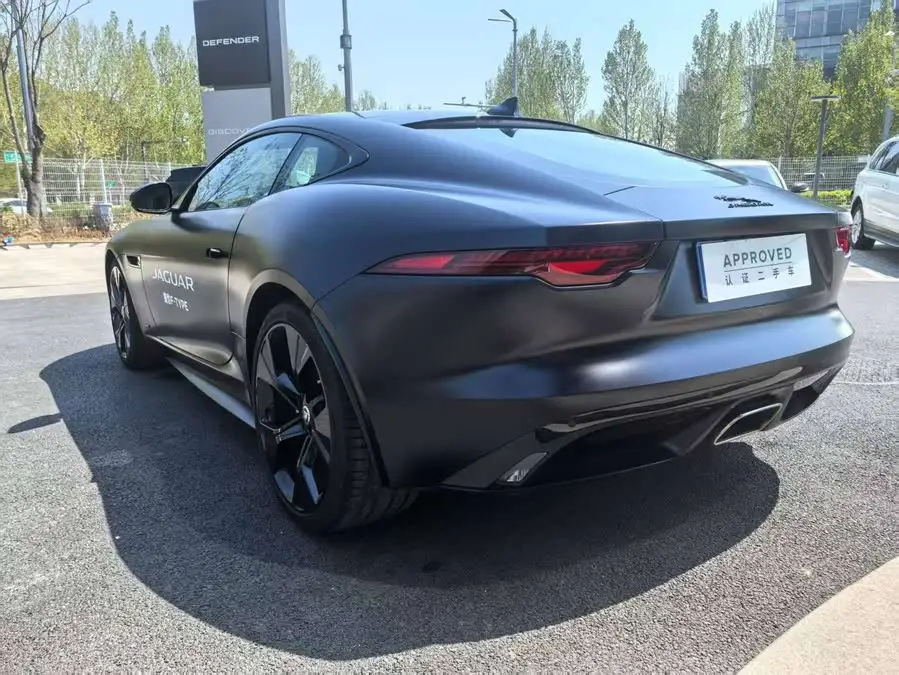 Jaguar F-TYPE 2024 P300 75th Anniversary Collector's Hardtop Edition