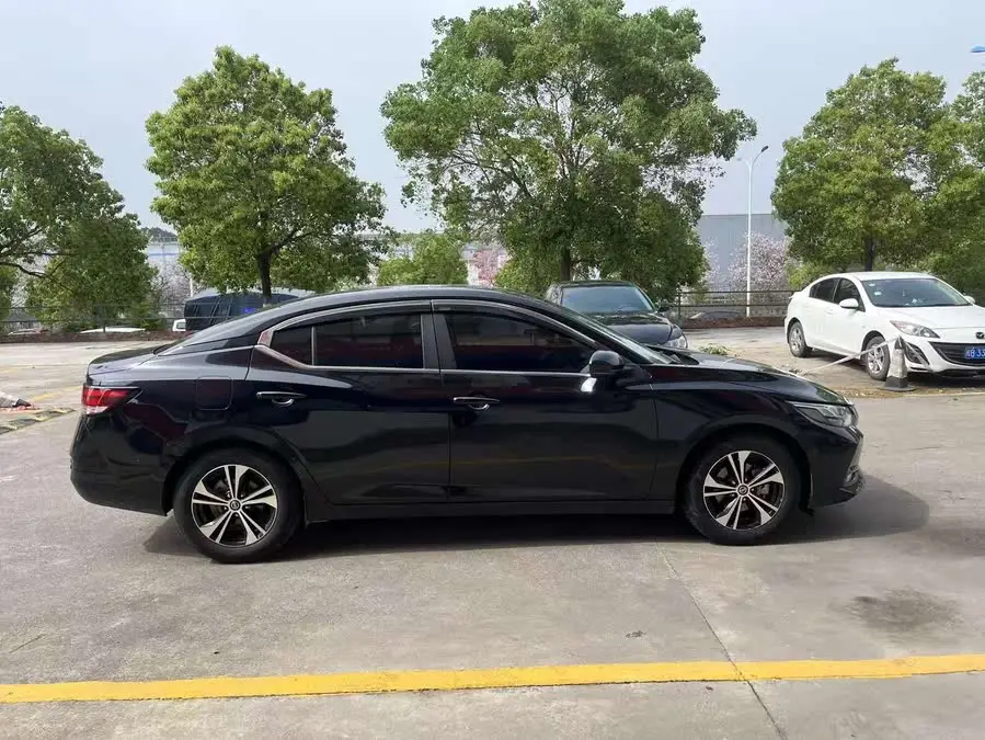 2021 نيسان سيلفي 1.6 لتر XL CVT نسخة الاستمتاع