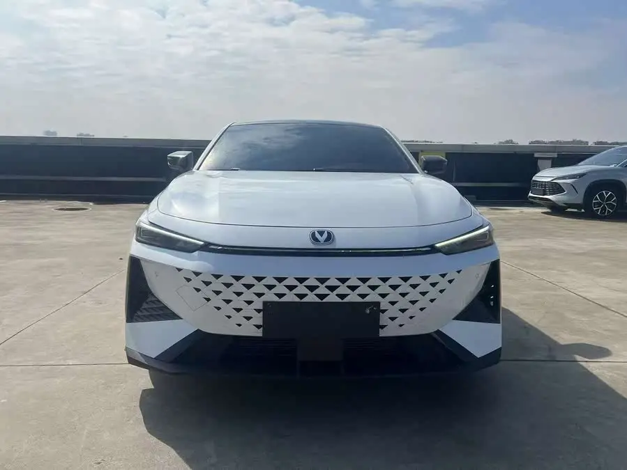 Changan UNI-V 2024 1.5T Premium