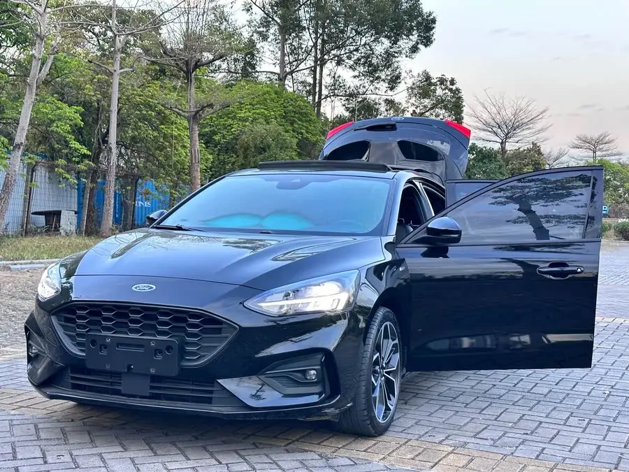 2021 فورد فوكس 2.0 إيكوبوست 180 أوتوماتيكي ST لاين