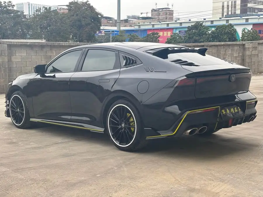 Changan UNI-V 2022 1.5T Sport Version