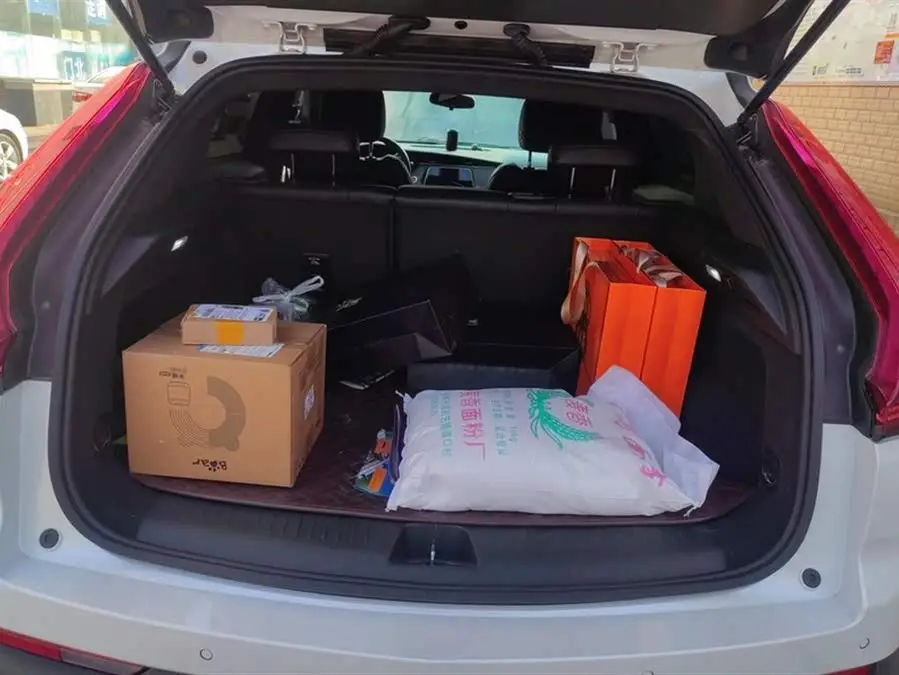 Cadillac XT4 2022 28T FWD Luxury