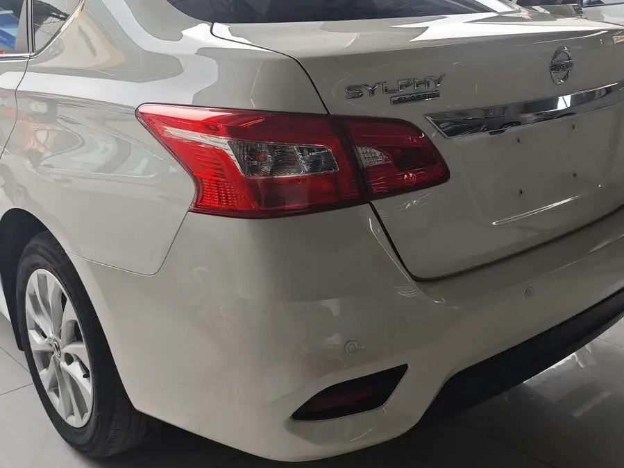 2021 نيسان سيلفي كلاسيك 1.6XL CVT فئة الرفاهية