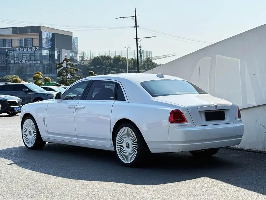 Ghost 2018 6.6T Long Wheelbase