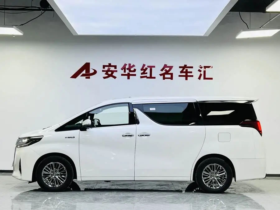 ألڤارد 2019 ذات المحركين 2.5 لتر النسخة الفاخرة