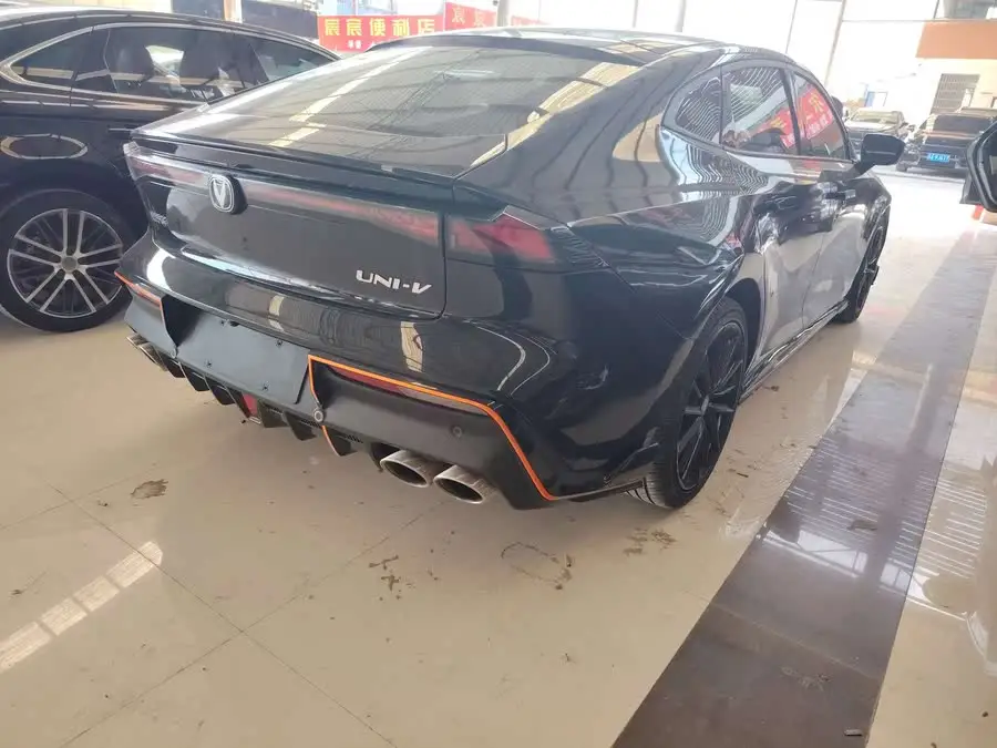 Changan UNI-V 2022 1.5T Excellence