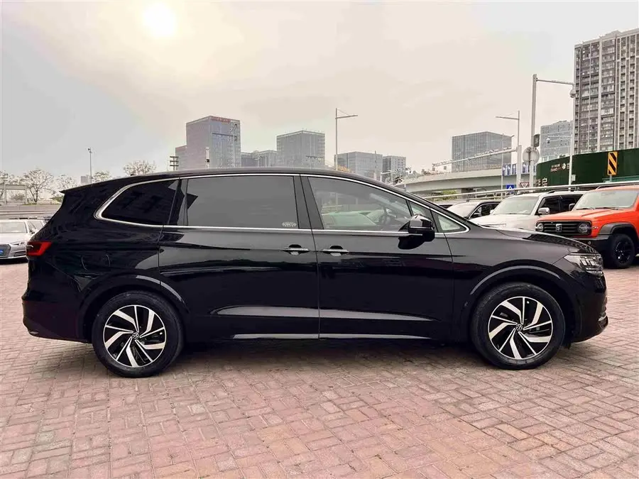 وي ران 2023 طراز 380TSI إصدار ديلوكس