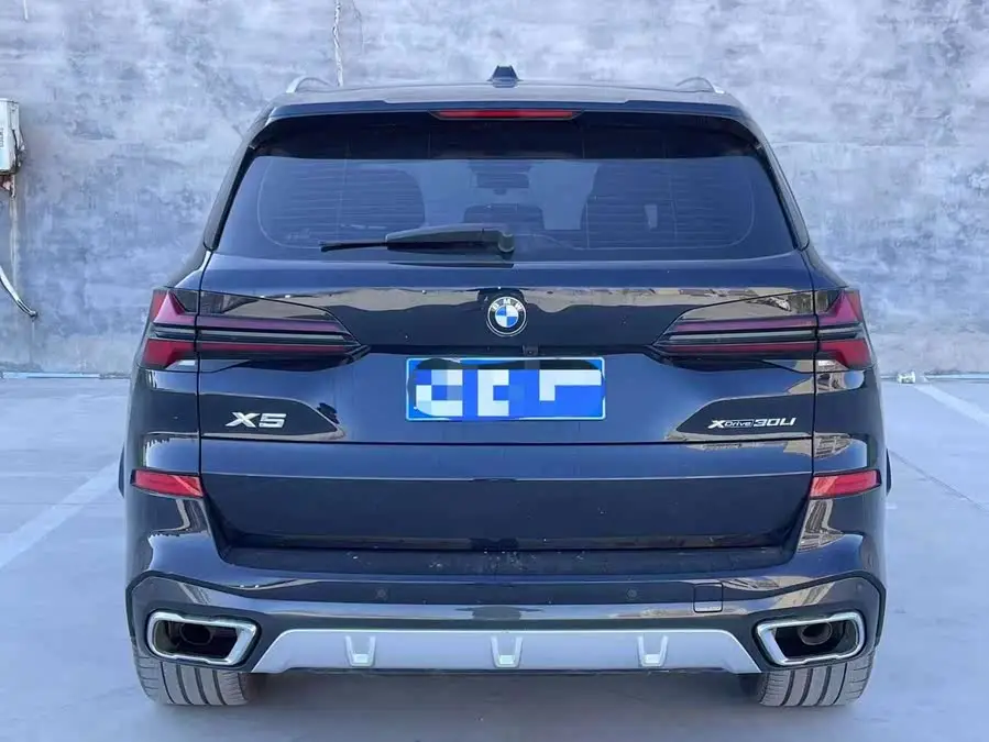 BMW X5 2023 xDrive 30Li Exclusive M Sport Package