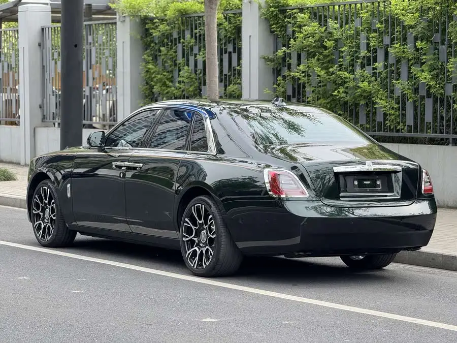 غوست 2021 6.7T النسخة ذات قاعدة العجلات القياسية