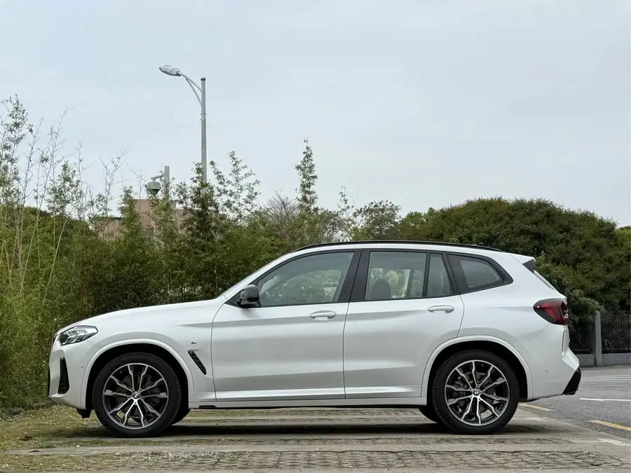 BMW X3 2023 xDrive30i Leading Edition M Night Package