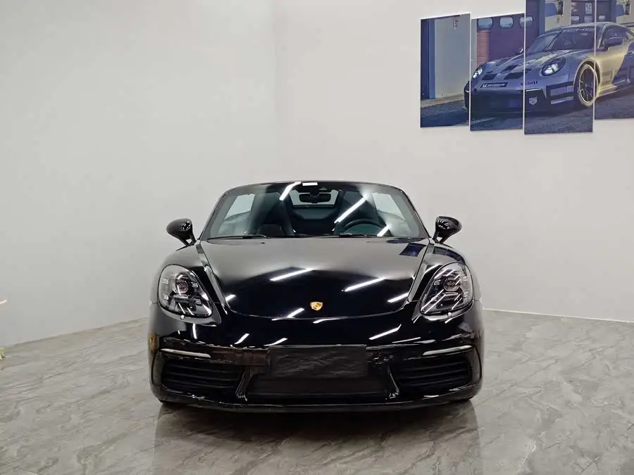 Porsche 718 2020 Model Boxster 2.0T
