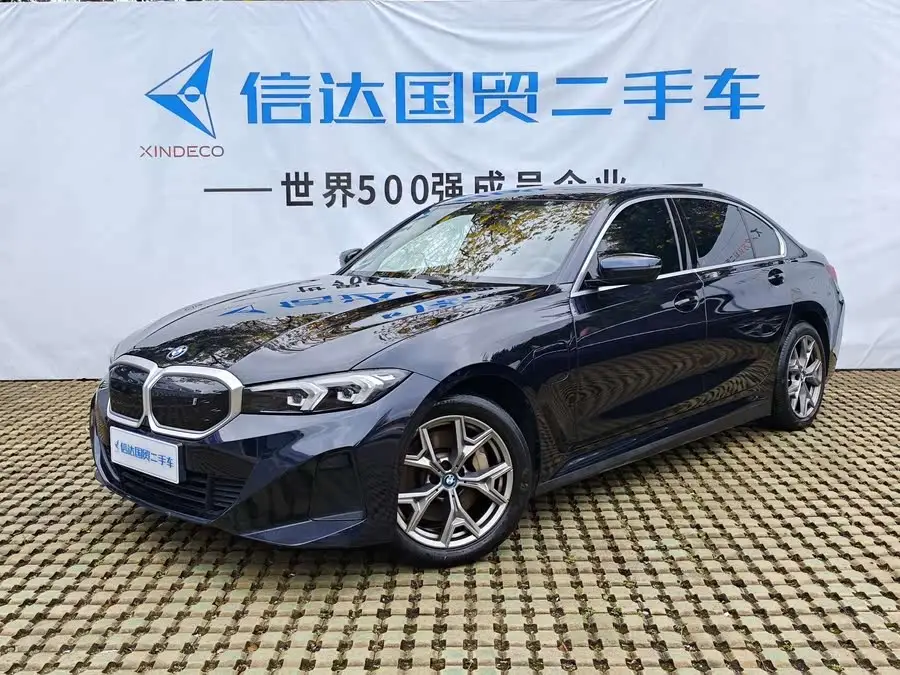 بي إم دبليو i3 2024 eDrive 35 L