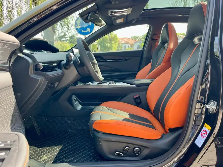 Changan UNI-V 2024 1.5T Deluxe Sports Model