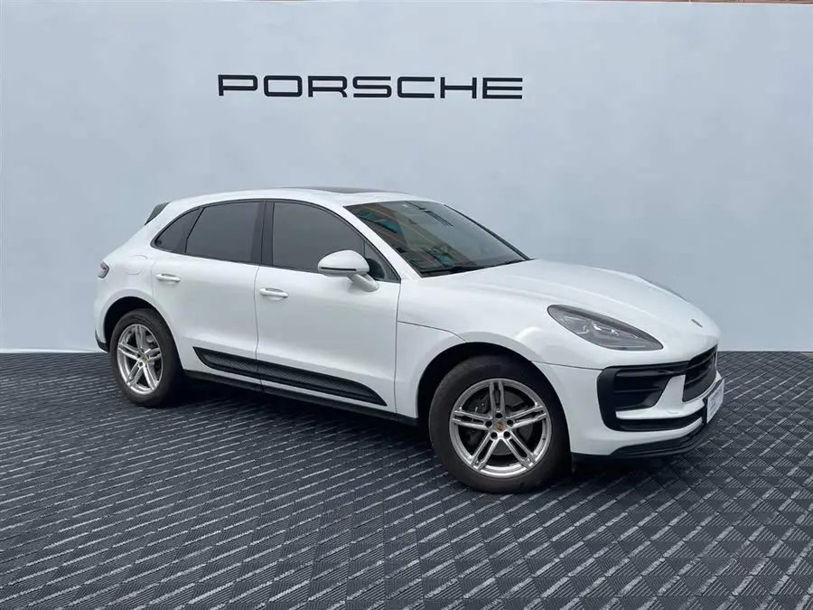2023 Macan 2.0T