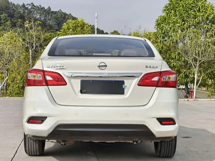 2021 نيسان سليفي كلاسيك 1.6XE CVT إصدار الراحة