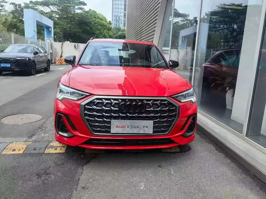 Audi Q3 2024 45 TFSI quattro Sporty Style