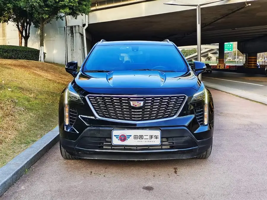 Cadillac XT4 2022 28T FWD Luxury