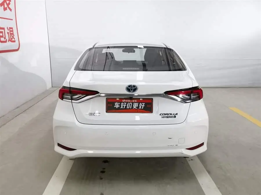 كورولا 2023 1.8 لتر هجينة كهربائية ذكية إصدار رائد