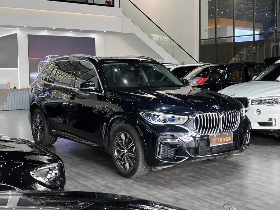 BMW X5 2022 xDrive 30Li Luxury M Sport Package