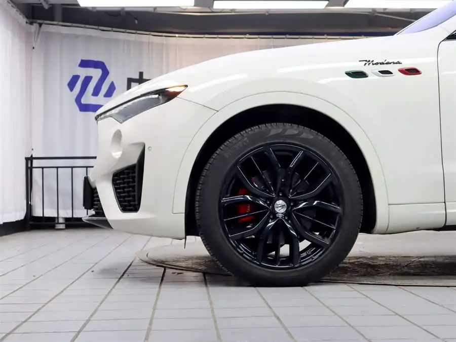 Levante 2022 3.0T Modena