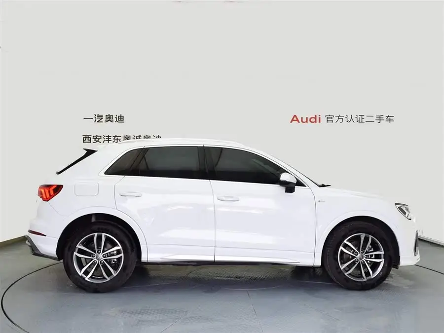 أودي Q3 طراز 2021 35 TFSI ديناميكية متقدمة