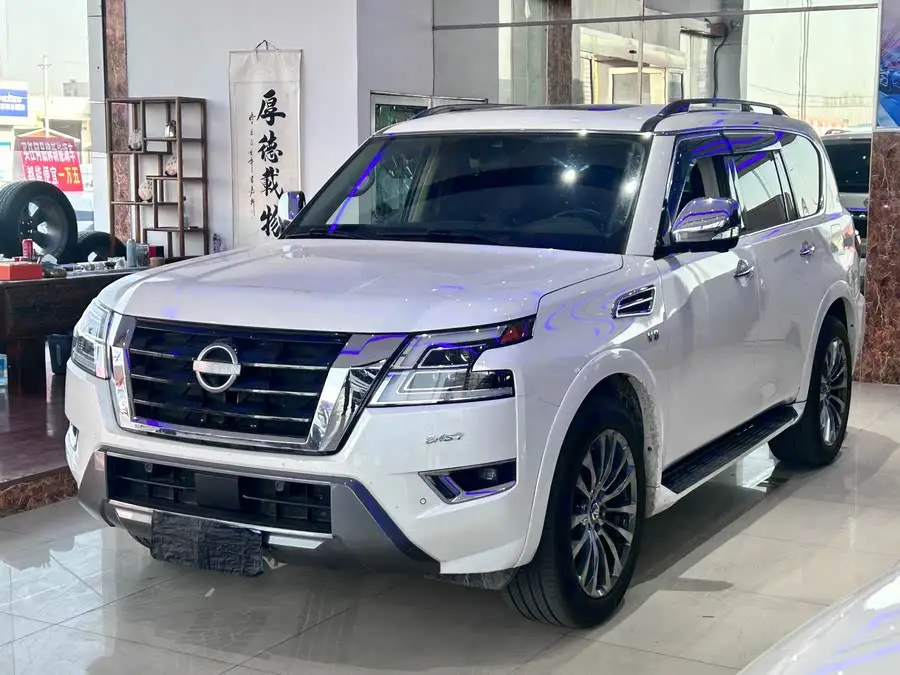 2023 نيسان أرمادا 5.6L أسطول لا يقهر الرائد