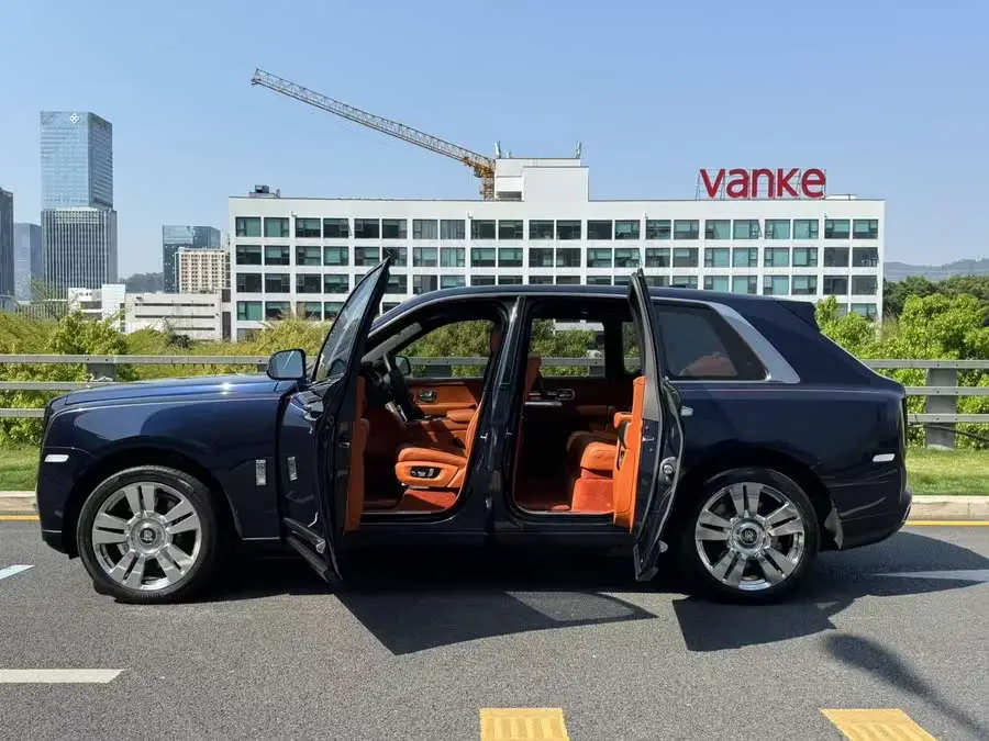 كولينان 2018 نسخة 5 مقاعد