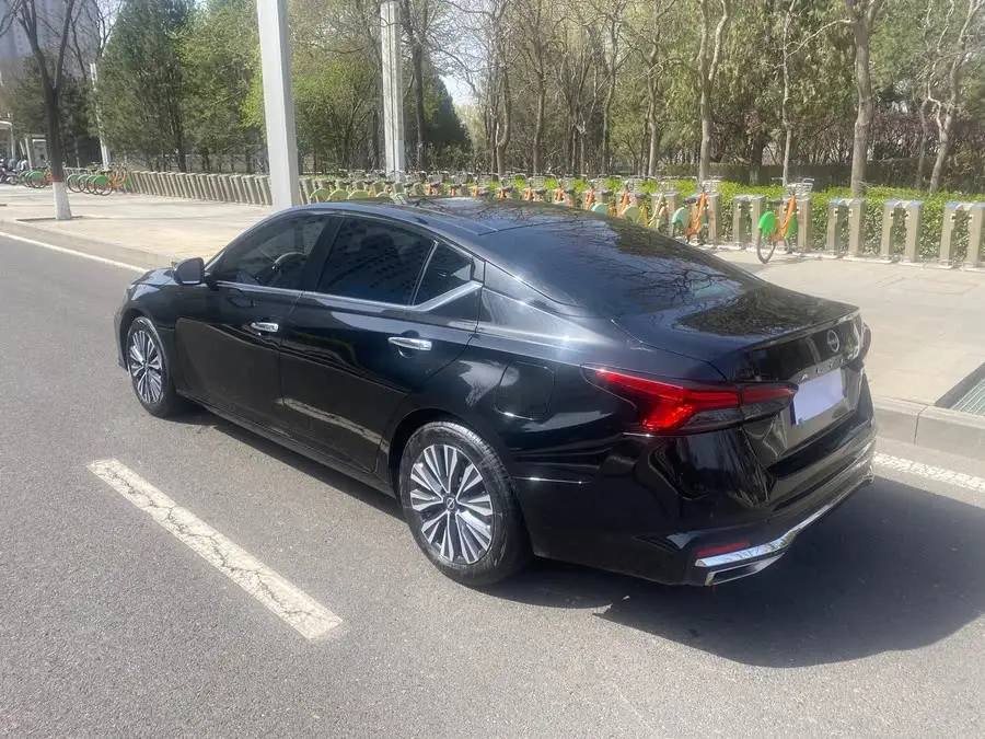 تيانا 2022 2.0 لتر XL-Upr إصدار مميز