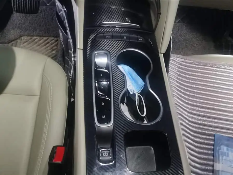 بيوك ريجال 2021 552T النخبة