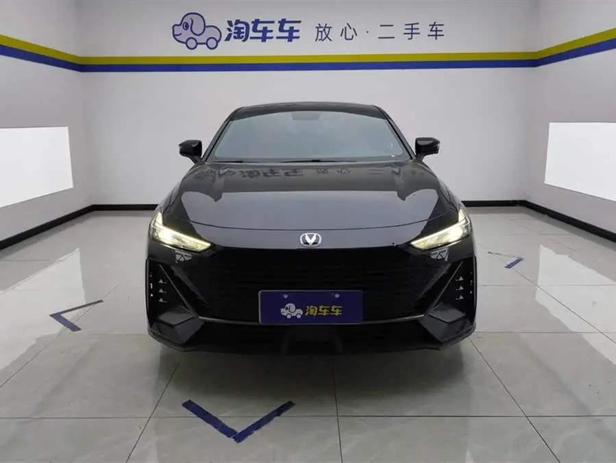 Changan UNI-V 2022 1.5T Premium