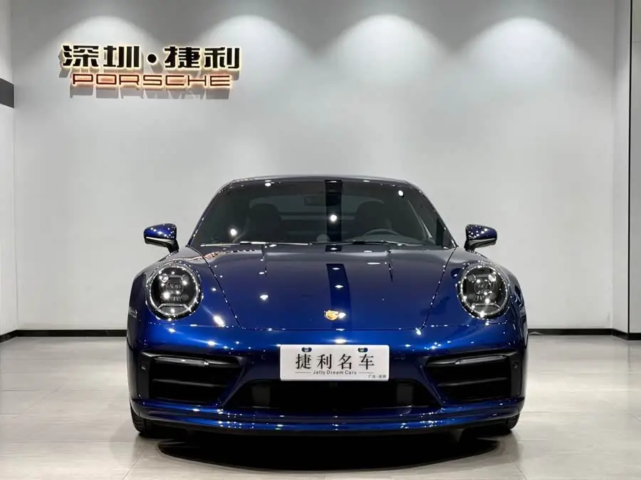 بورش 911 2023 كاريرا 3.0T