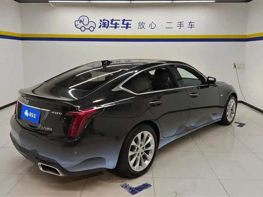 كاديلاك CT5 2022 28T الفاخرة