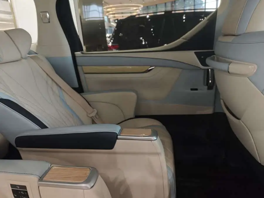 ألفارد 2023 نسخة المحرك المزدوج 2.5 لتر النسخة الذهبية النهائية