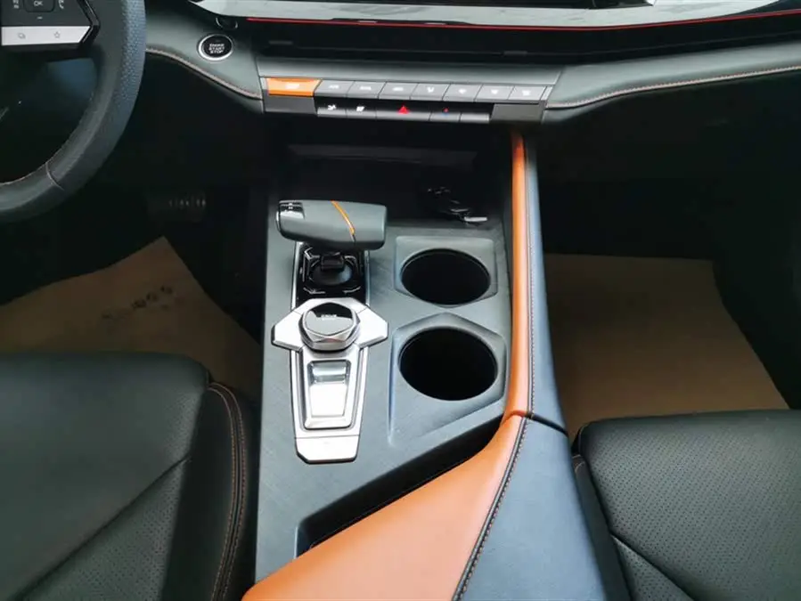 Changan UNI-V 2022 Model 1.5T Premium