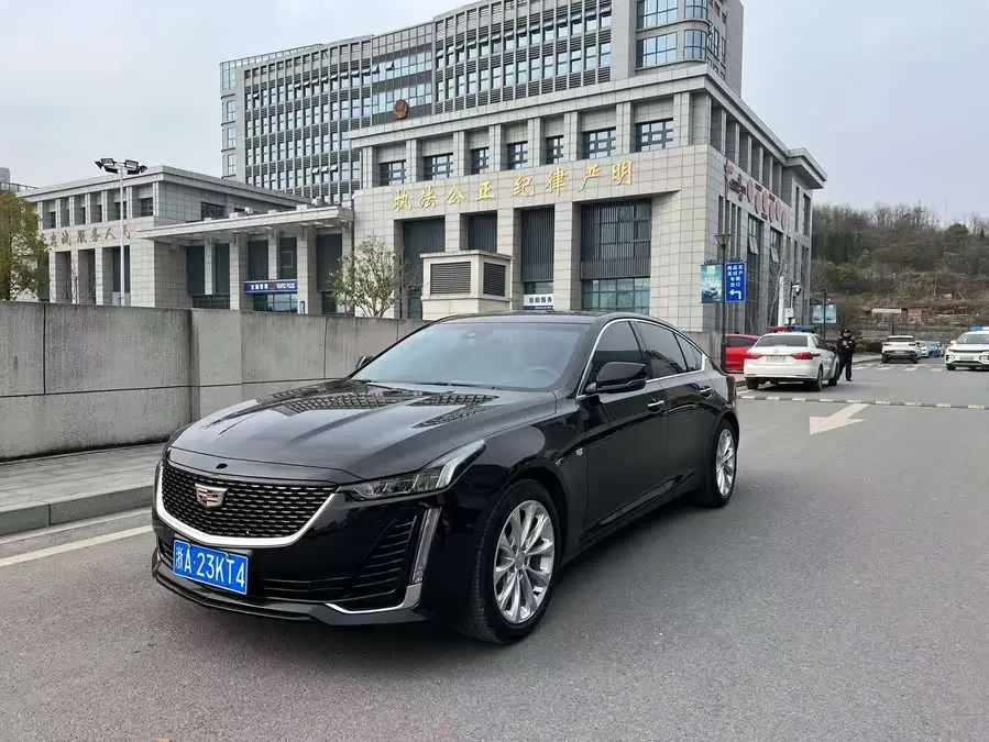Cadillac CT5 2023 28T Luxury (Standard Edition)