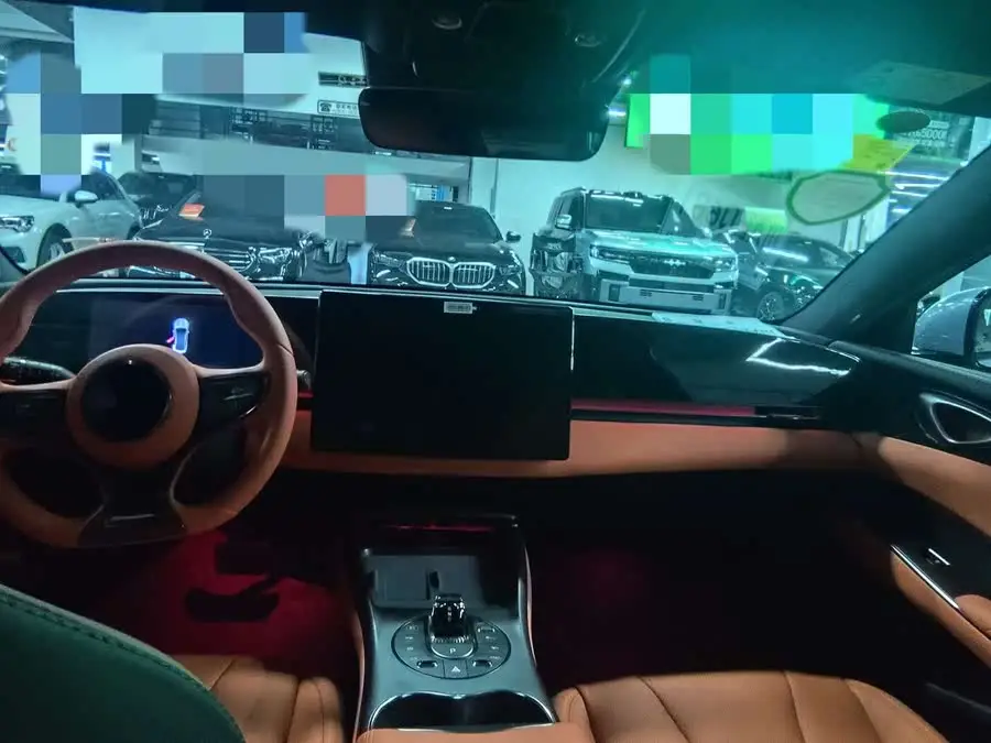 فقمة 2025 الطراز 650 النسخة الطويلة المدى