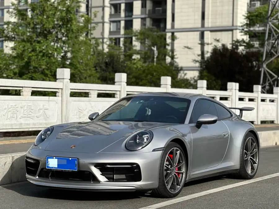 بورش 911 2023 كاريرا 3.0T