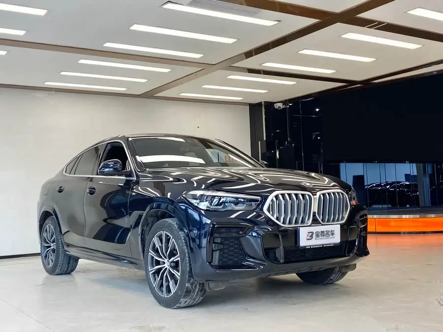 بي إم دبليو X6 2022 xDrive30i حزمة M الرياضية