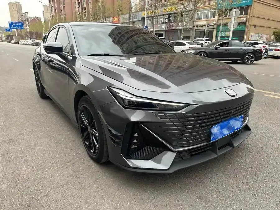 Changan UNI-V 2022 1.5T Premium