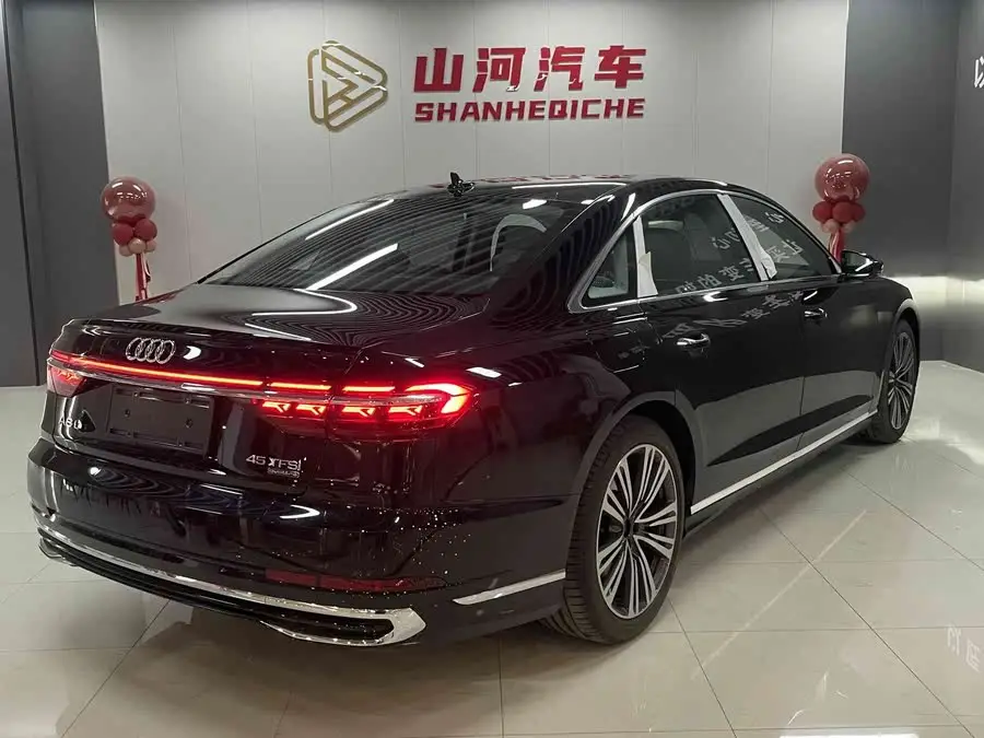 أودي A8 2025 A8L 45 TFSI كواترو الفاخرة