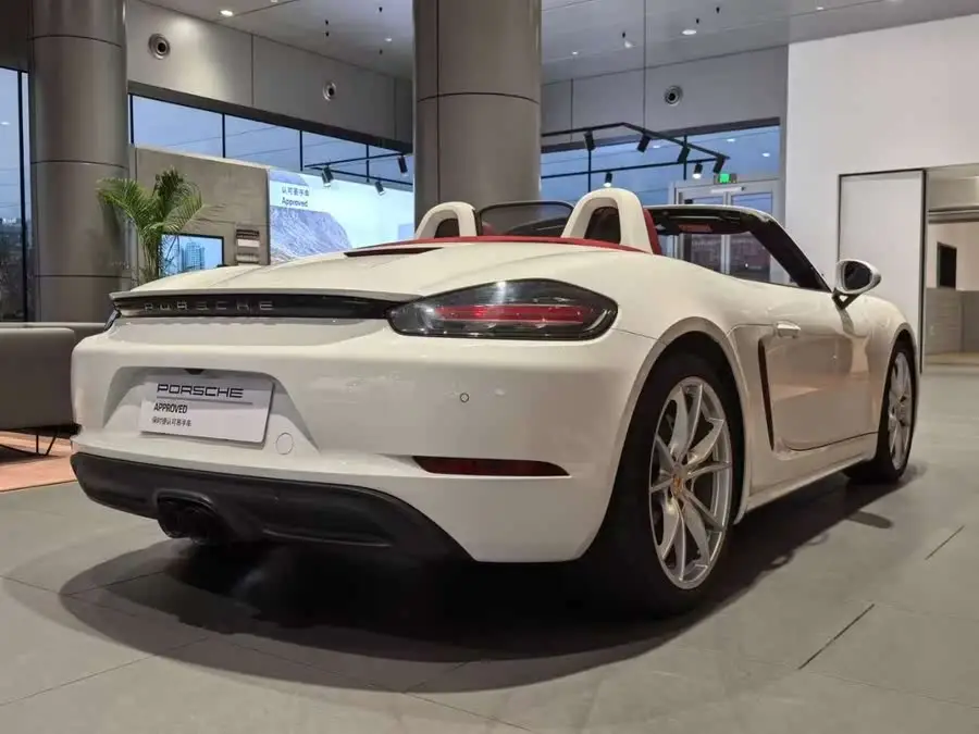 Porsche 718 Boxster 2.0T 2022