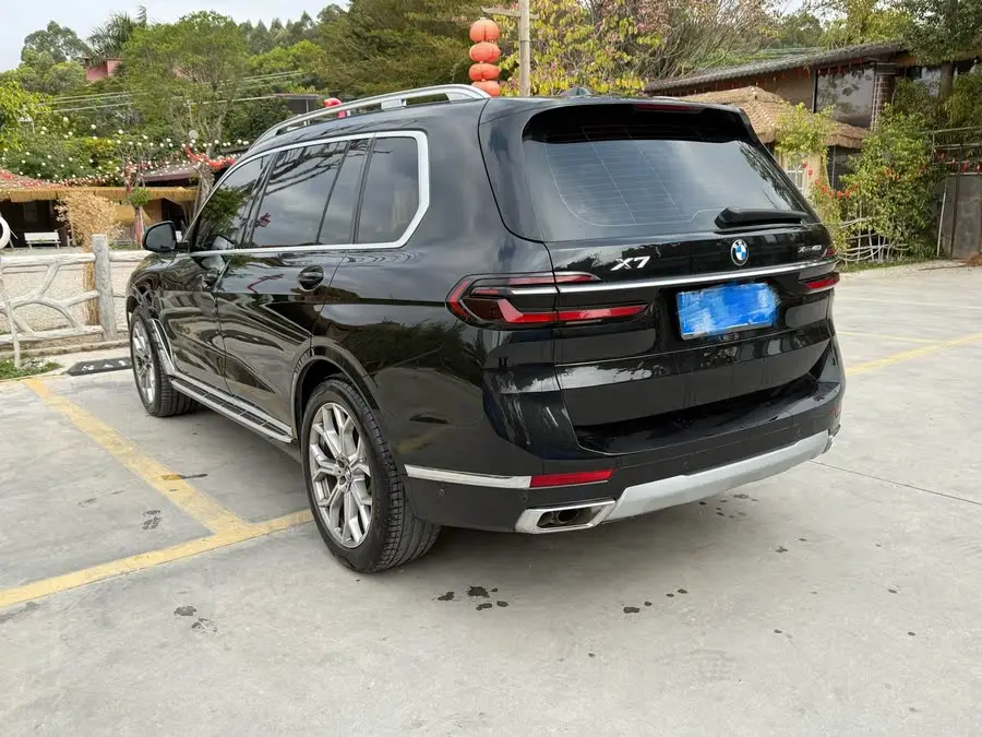 بي إم دبليو X7 2023 xDrive40i حزمة فاخرة