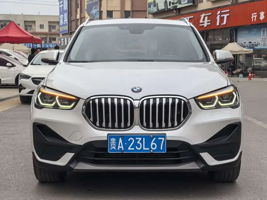 بي إم دبليو X1 2021 sDrive25Li الطراز الرائد