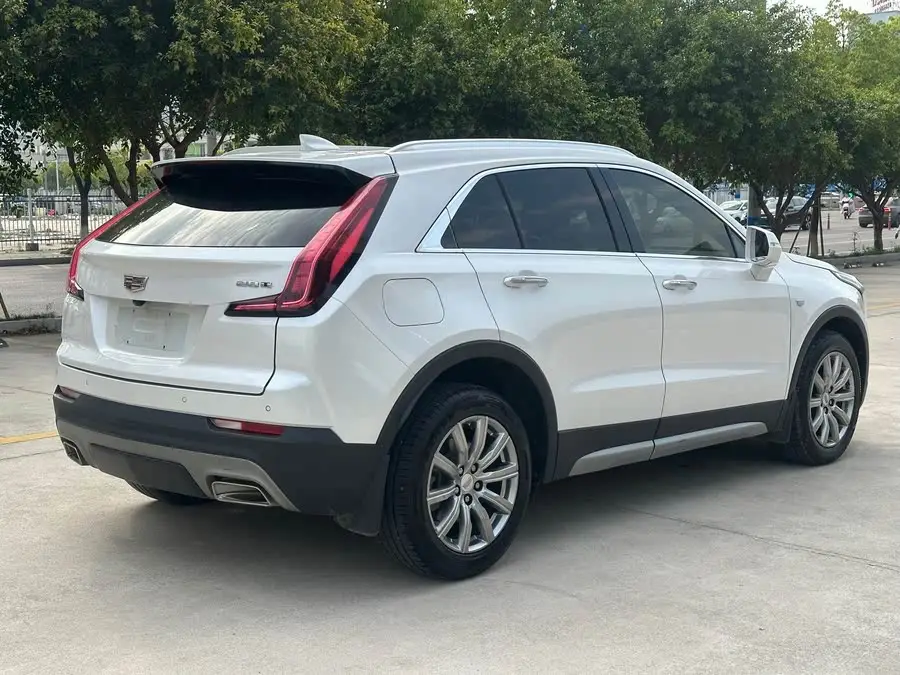 كاديلاك XT4 2020 28T فاخرة دفع أمامي