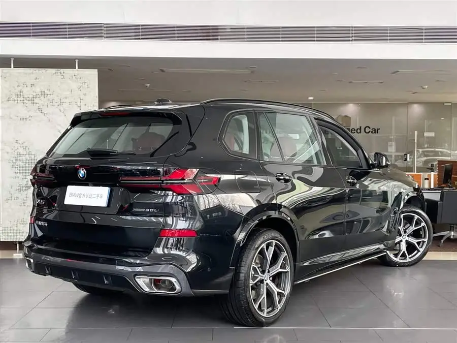 BMW X5 2023 xDrive 30Li Exclusive M Sport Night Package
