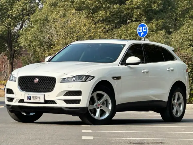 Jaguar F-PACE 2020 2.0T Urban Luxury Edition
