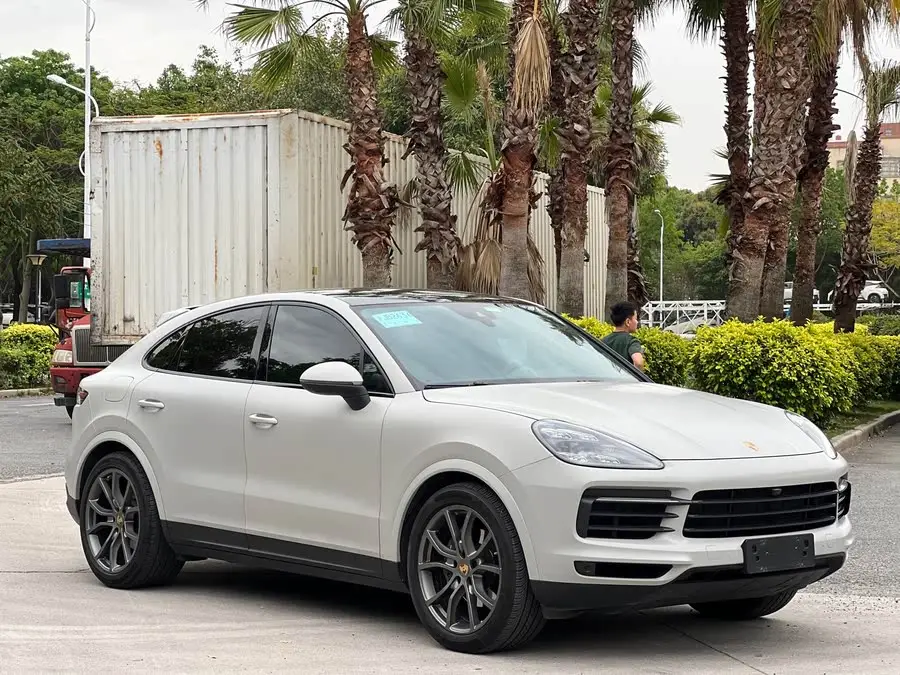 2022 Cayenne Cayenne Coupé 3.0T Platinum Edition