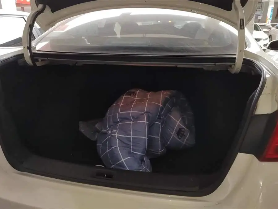 2021 إكسيون يي كلاسيك 1.6XL CVT النسخة الفاخرة